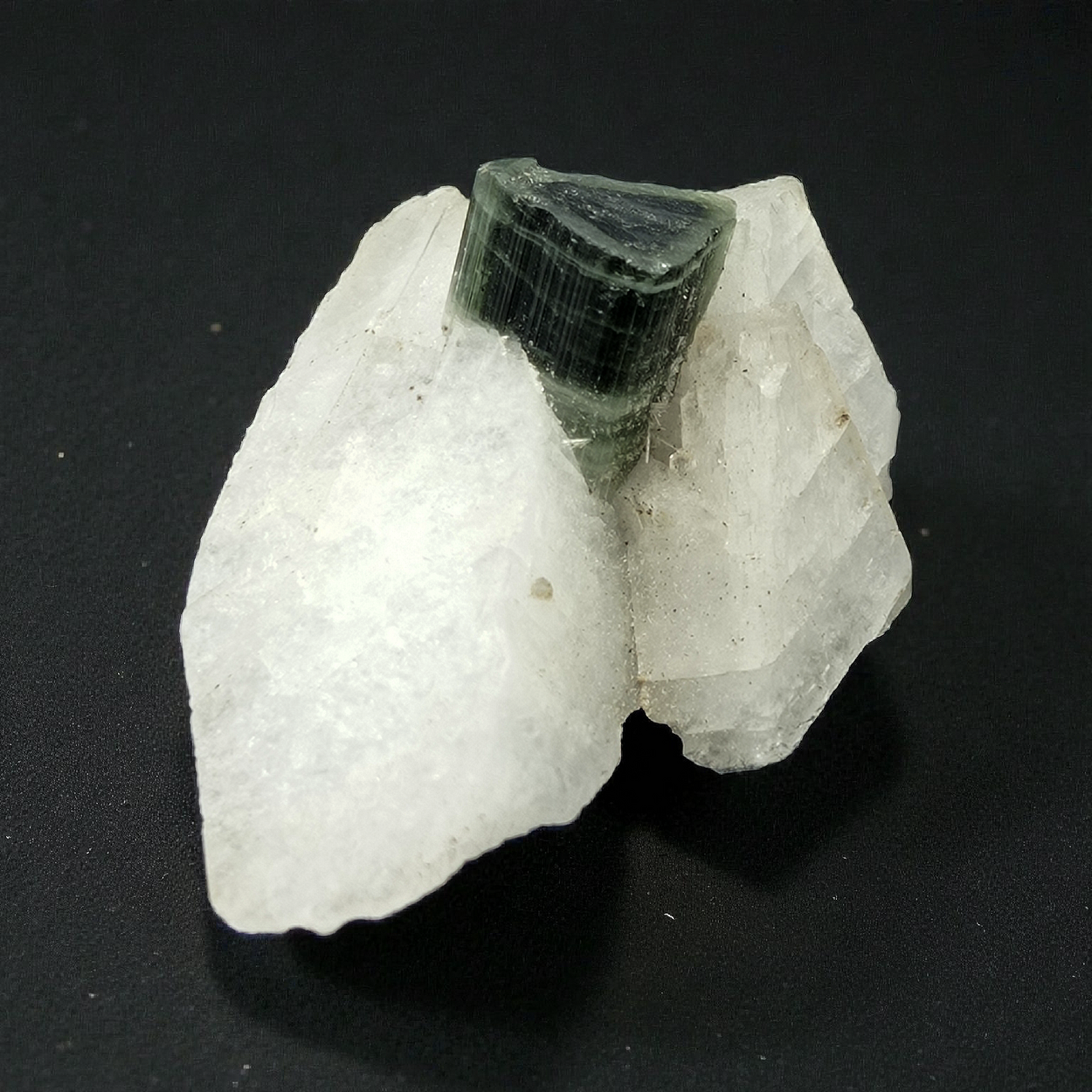 Elbaite Var Tourmaline With Cleavelandite