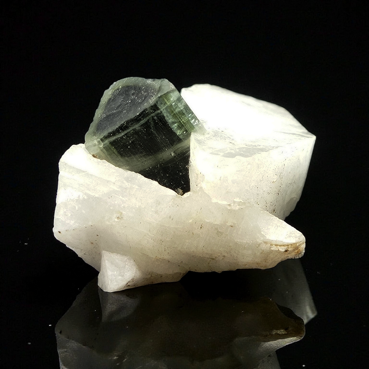 Elbaite Var Tourmaline With Cleavelandite