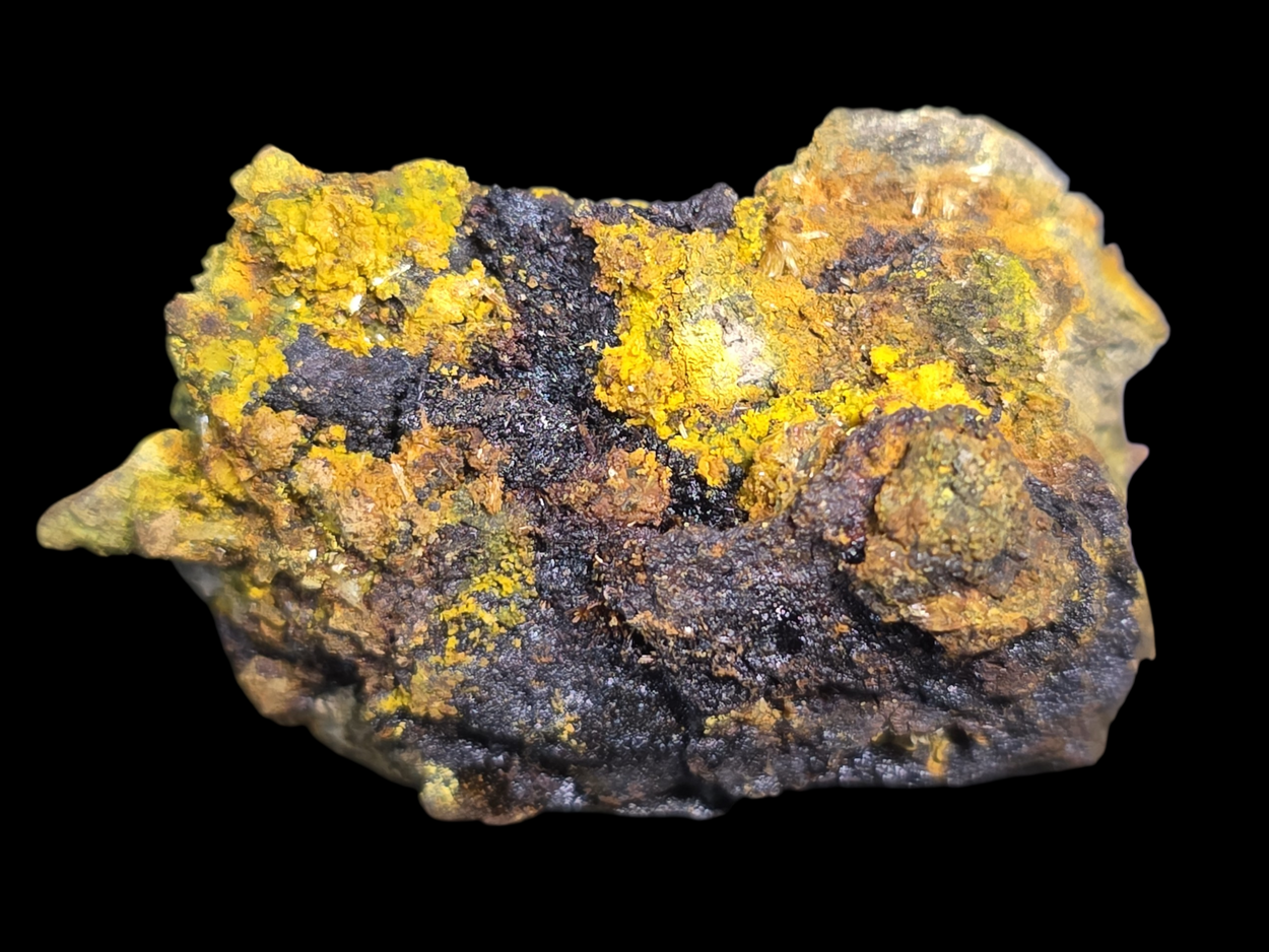 Schoepite With Rutherfordine On Uraninite