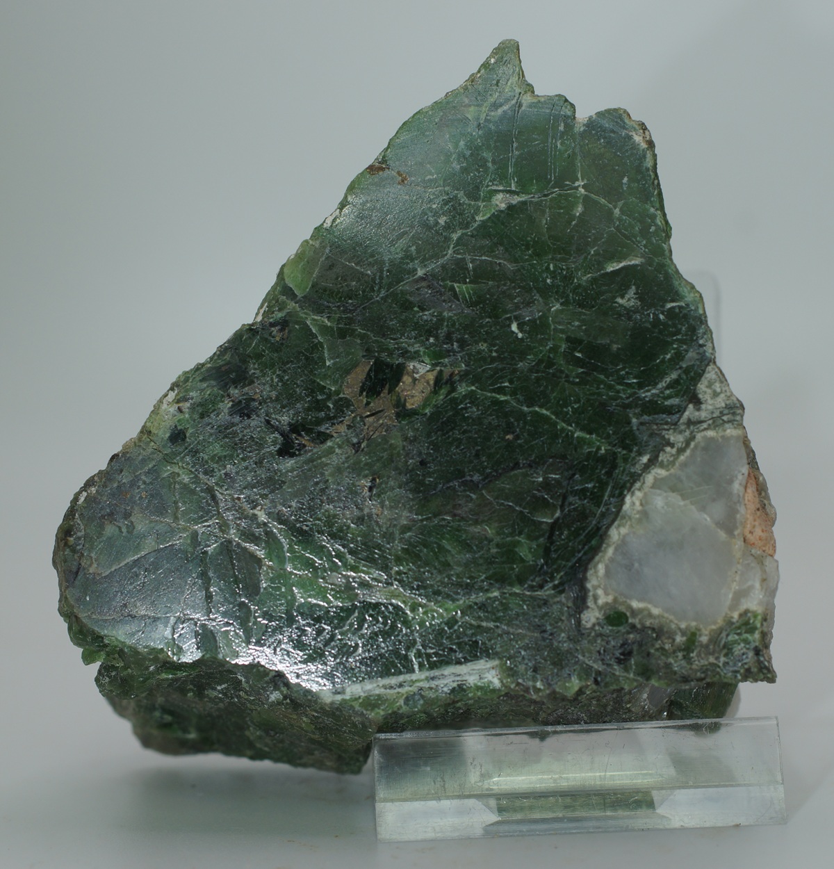 Chromian Diopside & Pyrrhotite