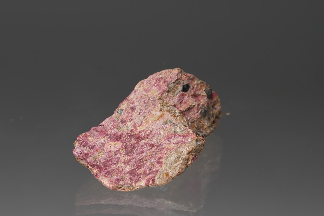 Smolyaninovite & Erythrite