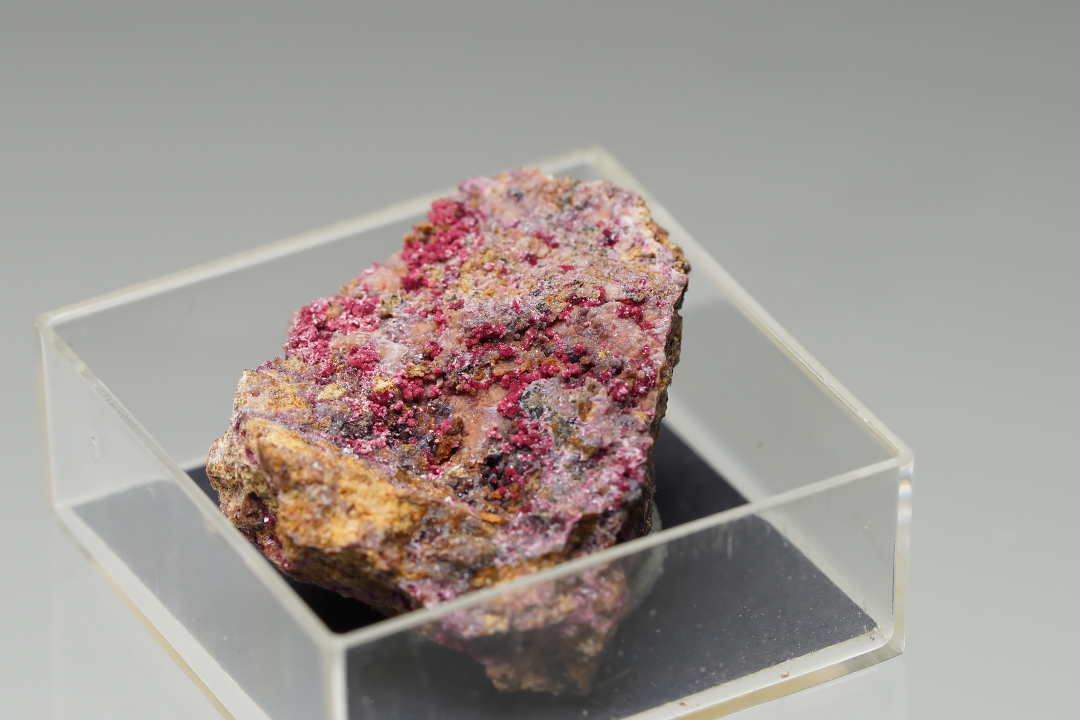 Erythrite