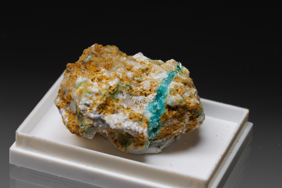 Tamarugite & Kröhnkite