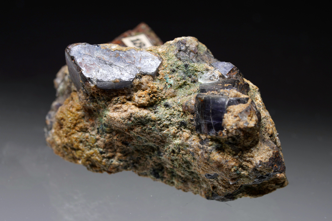 Fluorapatite