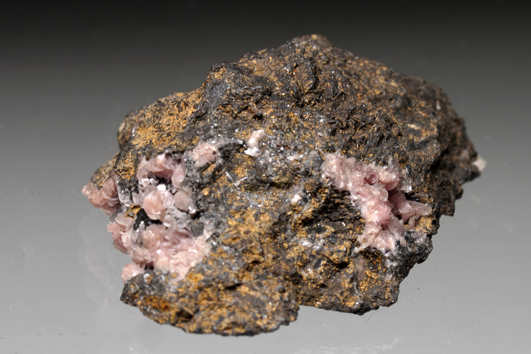 Alabandite & Rhodochrosite