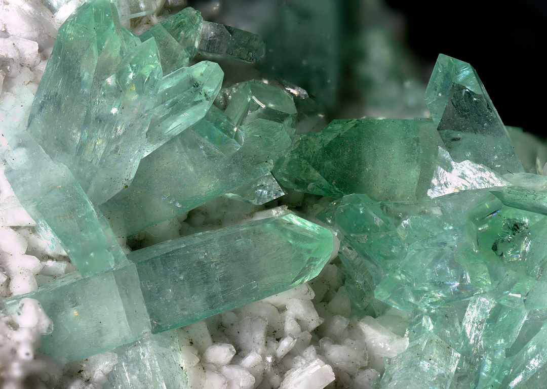 Fluorapophyllite-(K)
