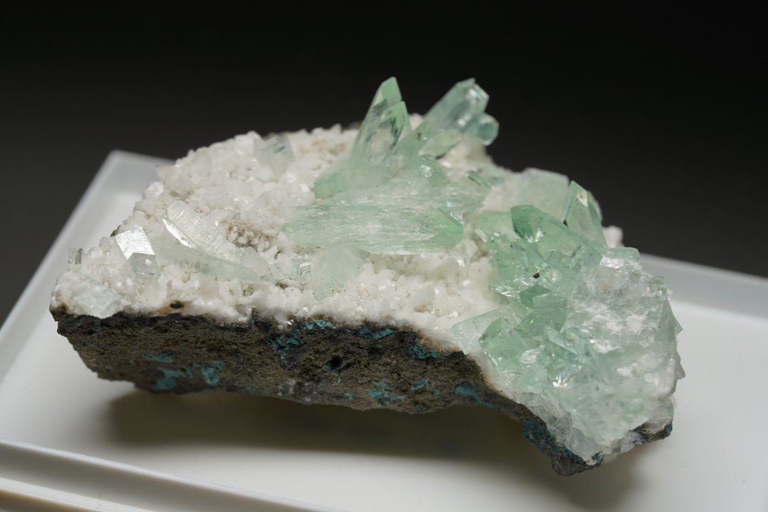 Fluorapophyllite-(K)
