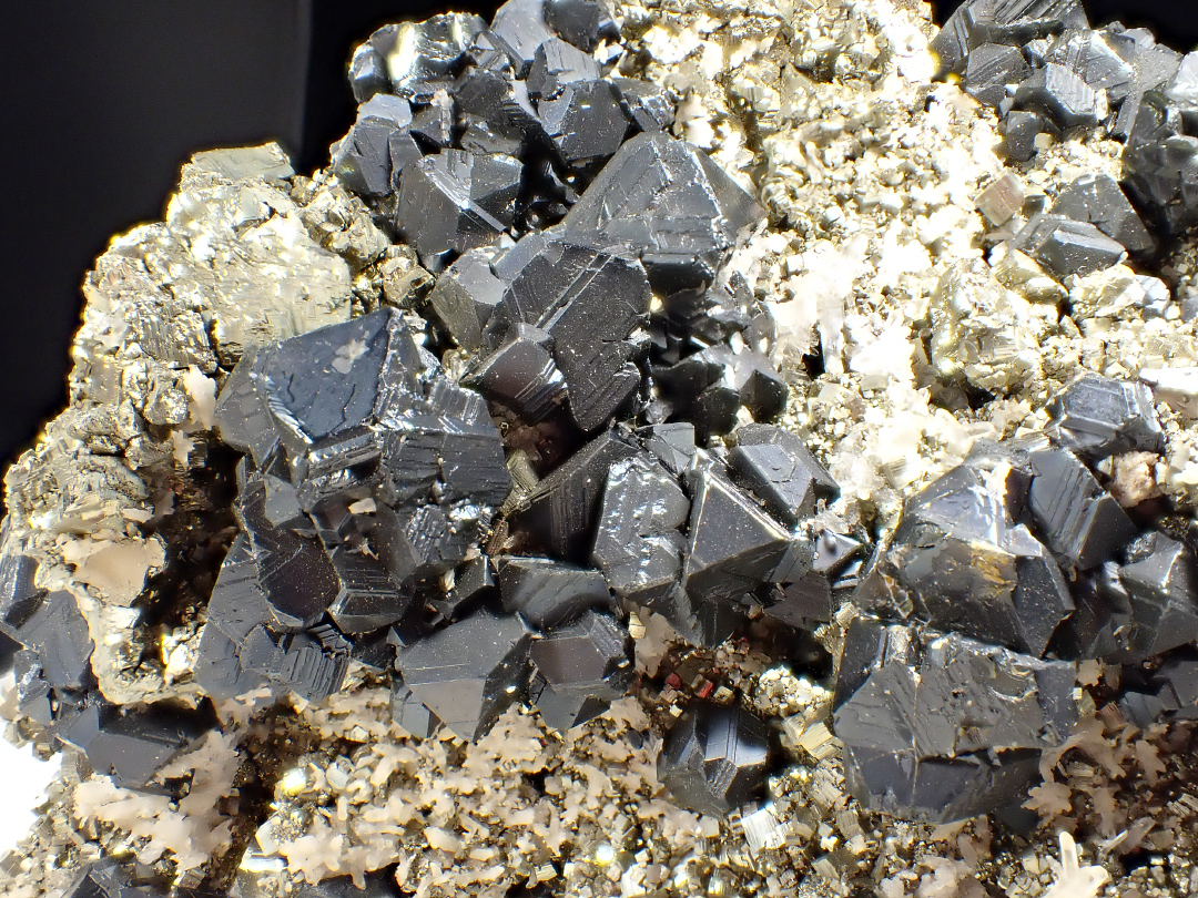 Sphalerite & Pyrite