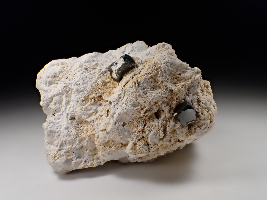 Bixbyite