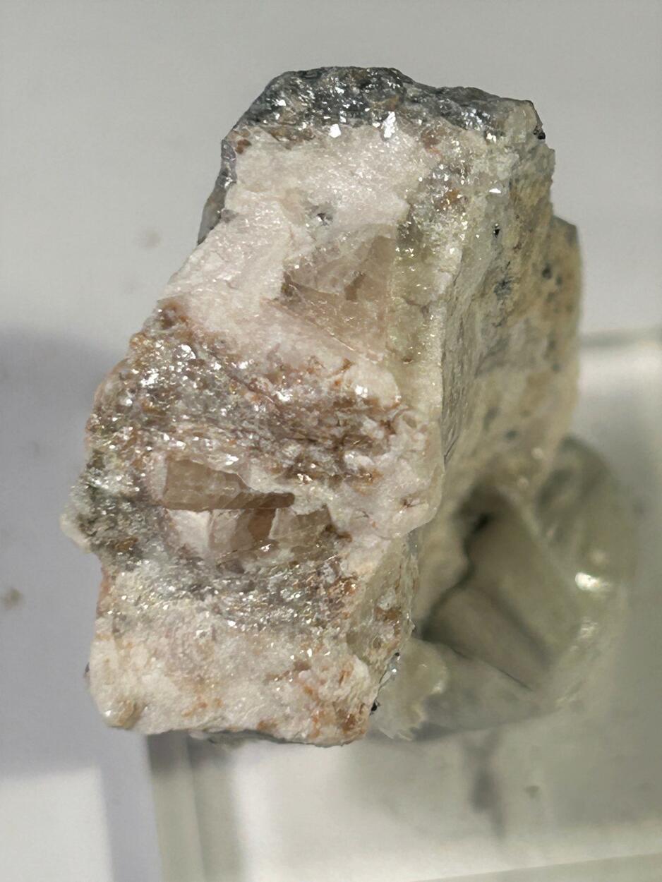 Zunyite