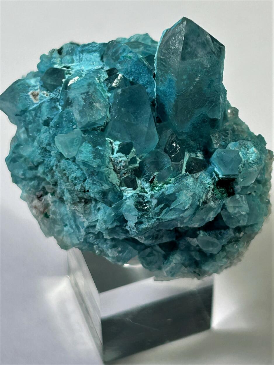 Quartz With Shattuckite Inclusions