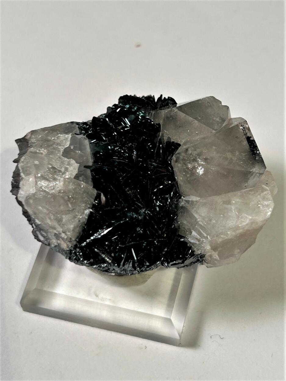 Hematite With Quartz