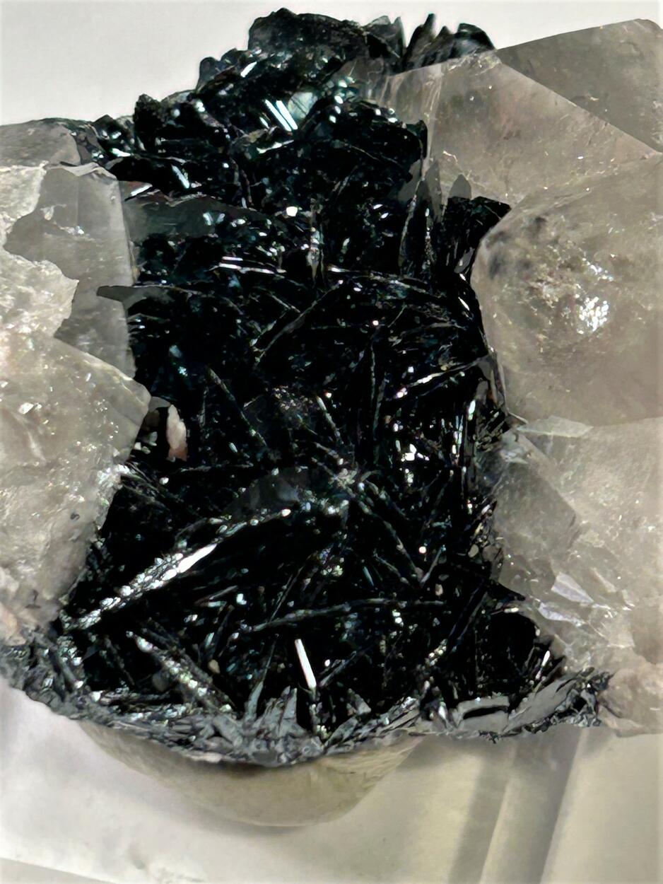 Hematite With Quartz