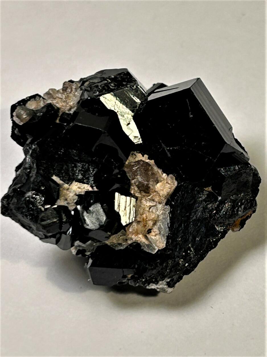 Hyalite Opal & Tourmaline Var Schorl