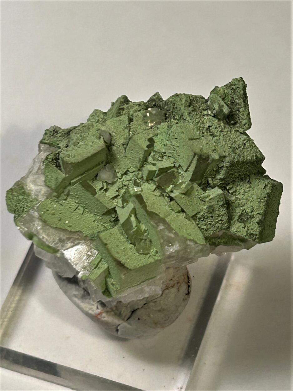 Conichalcite On Calcite
