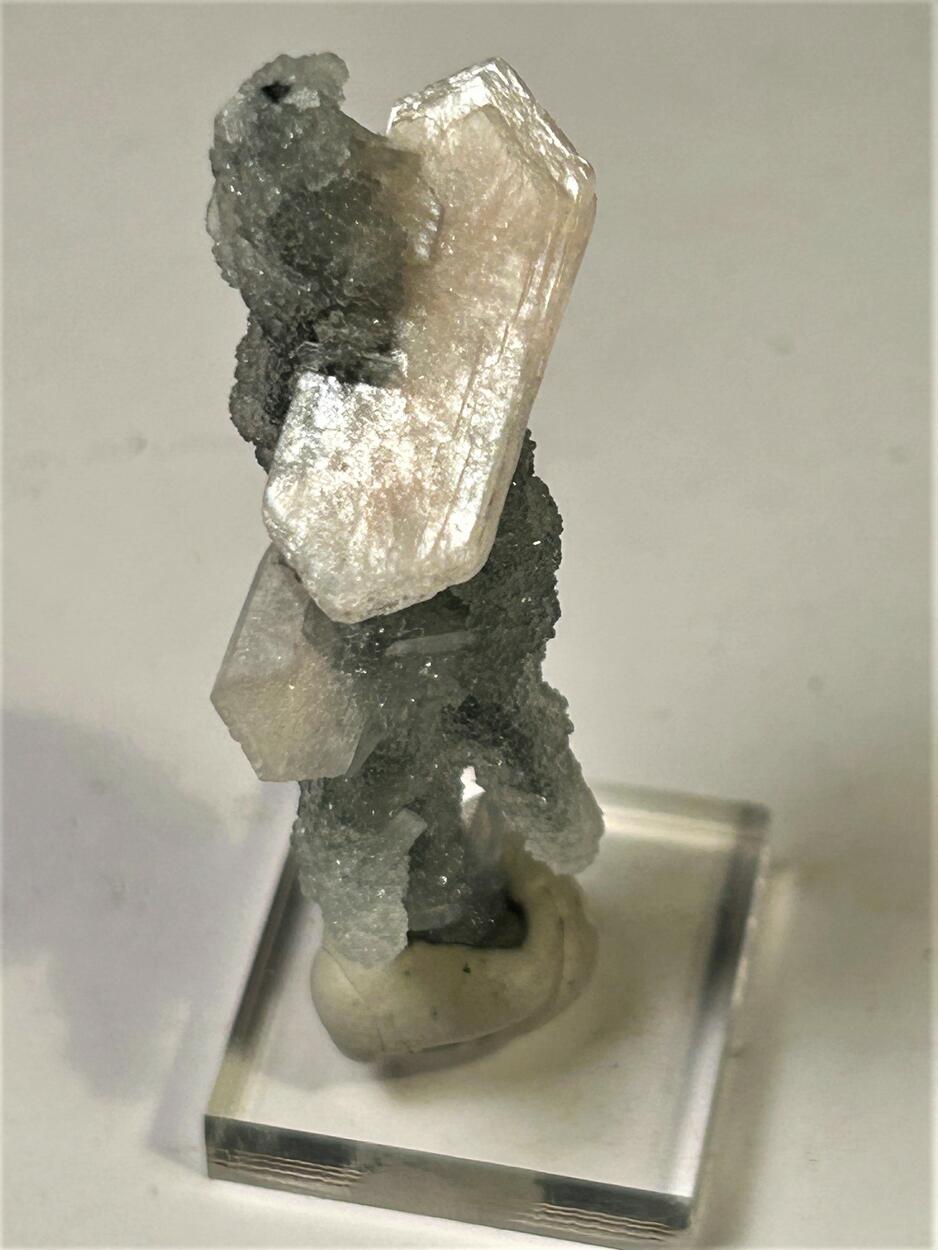 Stilbite On Chalcedony