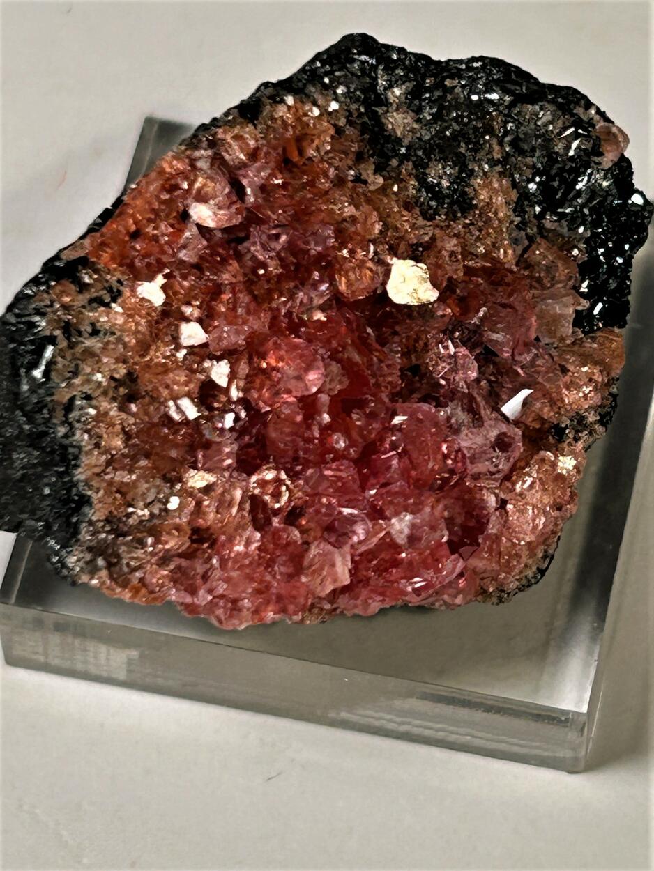 Rhodochrosite & Manganite