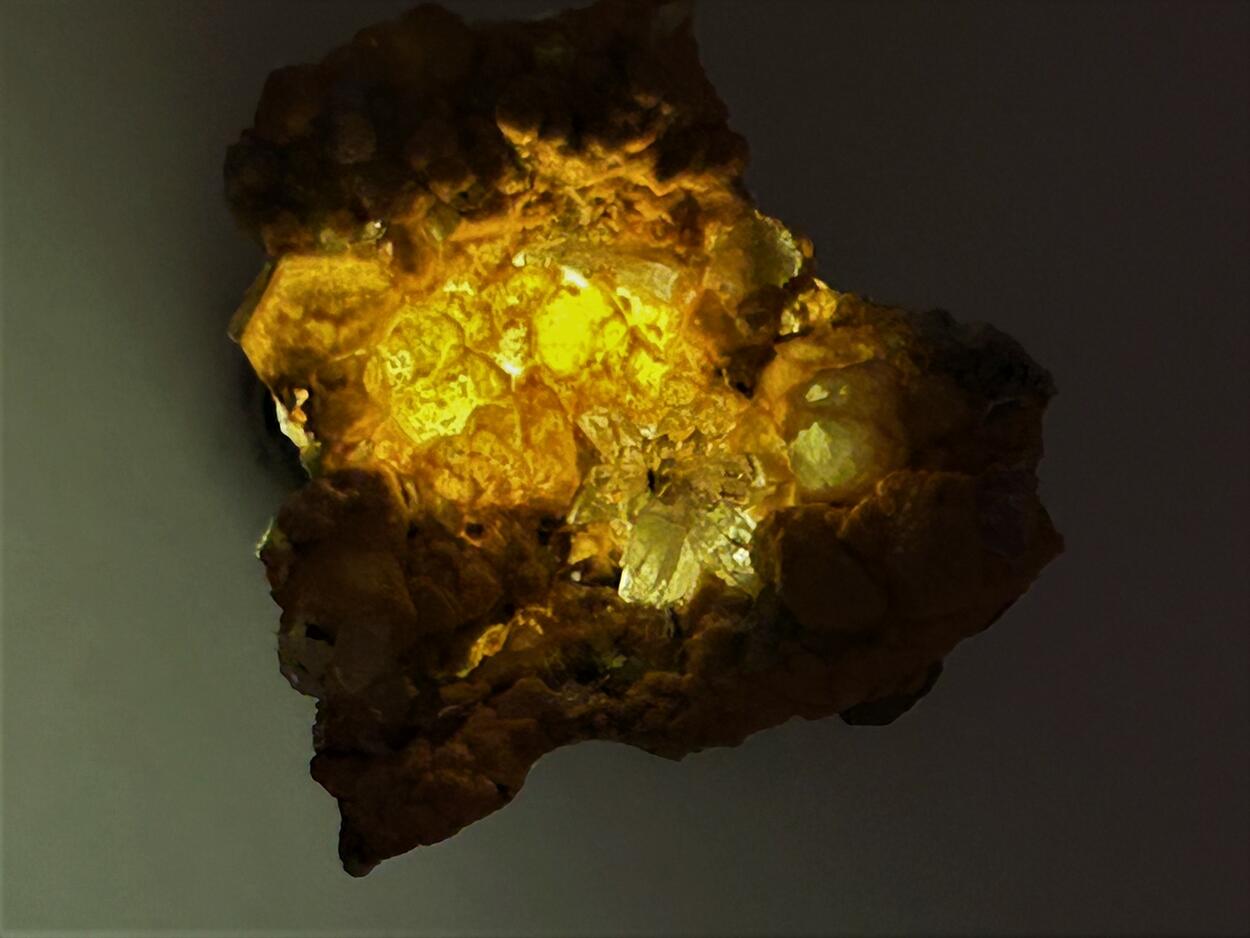 Siderite On Calcite With Quartz