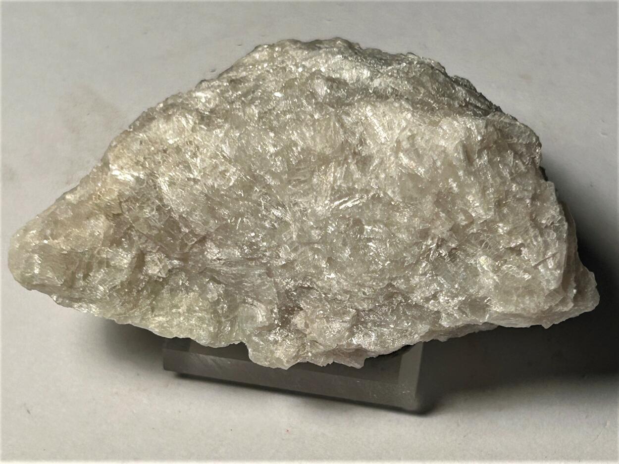 Clino-suenoite & Tremolite