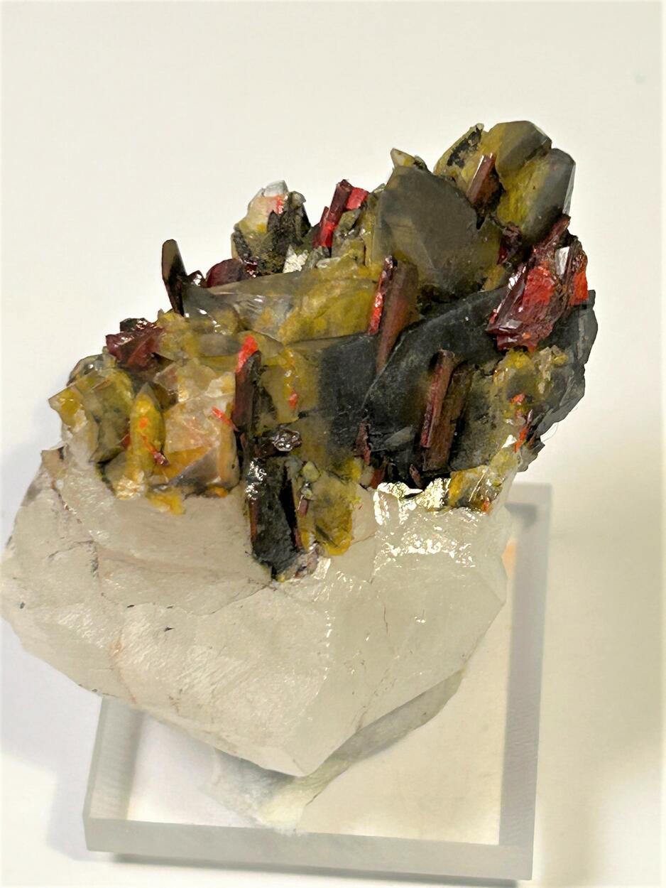 Realgar Orpiment & Calcite