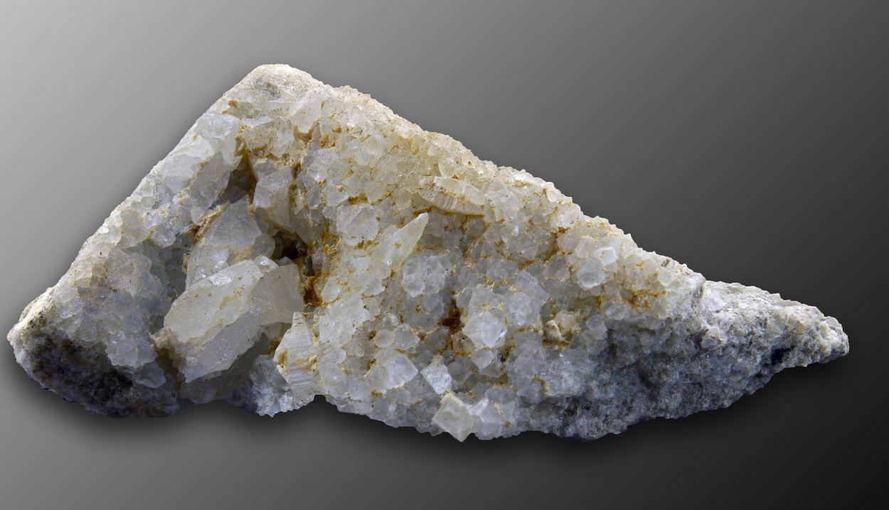 Scheelite On Fluorite