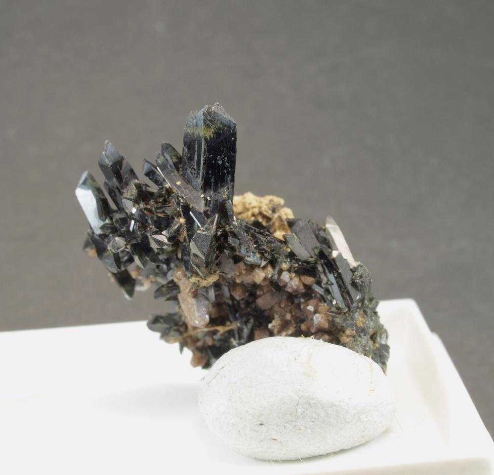 Parisite-(Ce) On Aegirine