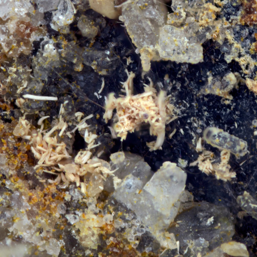 Calderónite & Pyromorphite