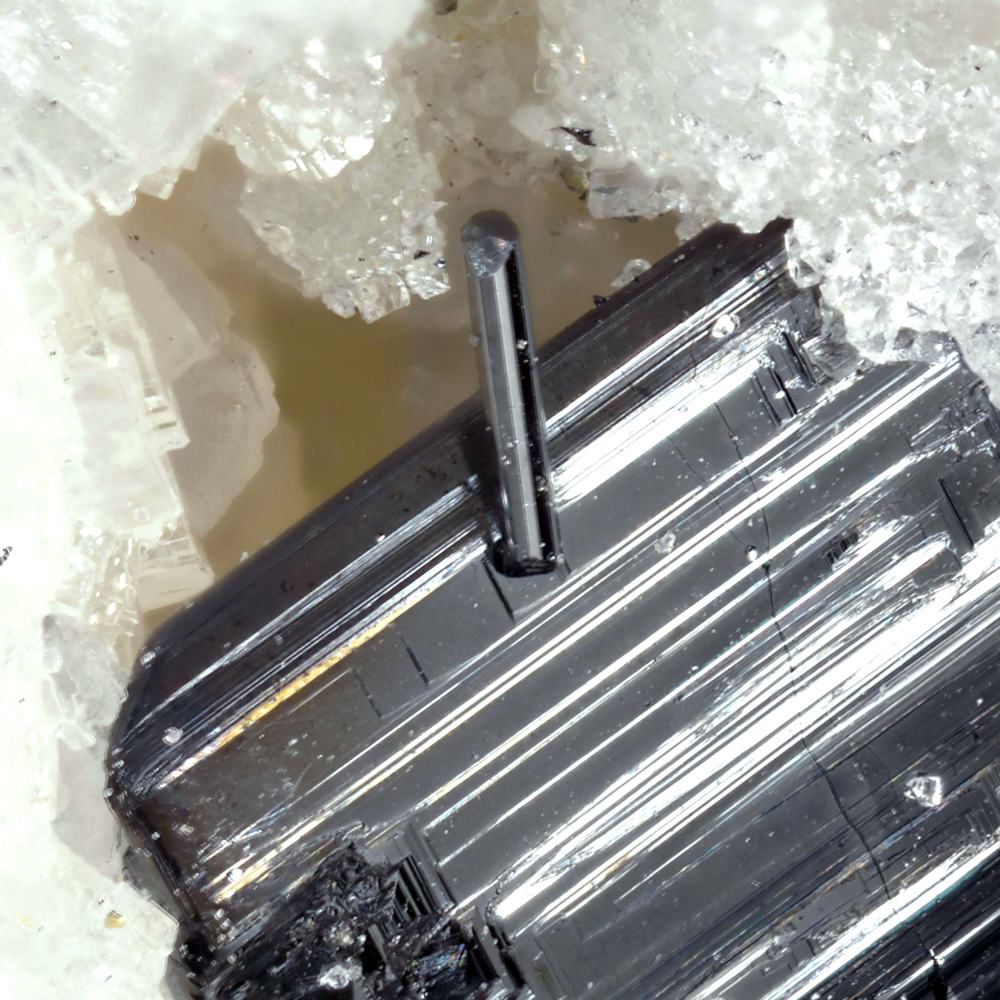 Argentoliveingite Incomsartorite & Argentobaumhauerite