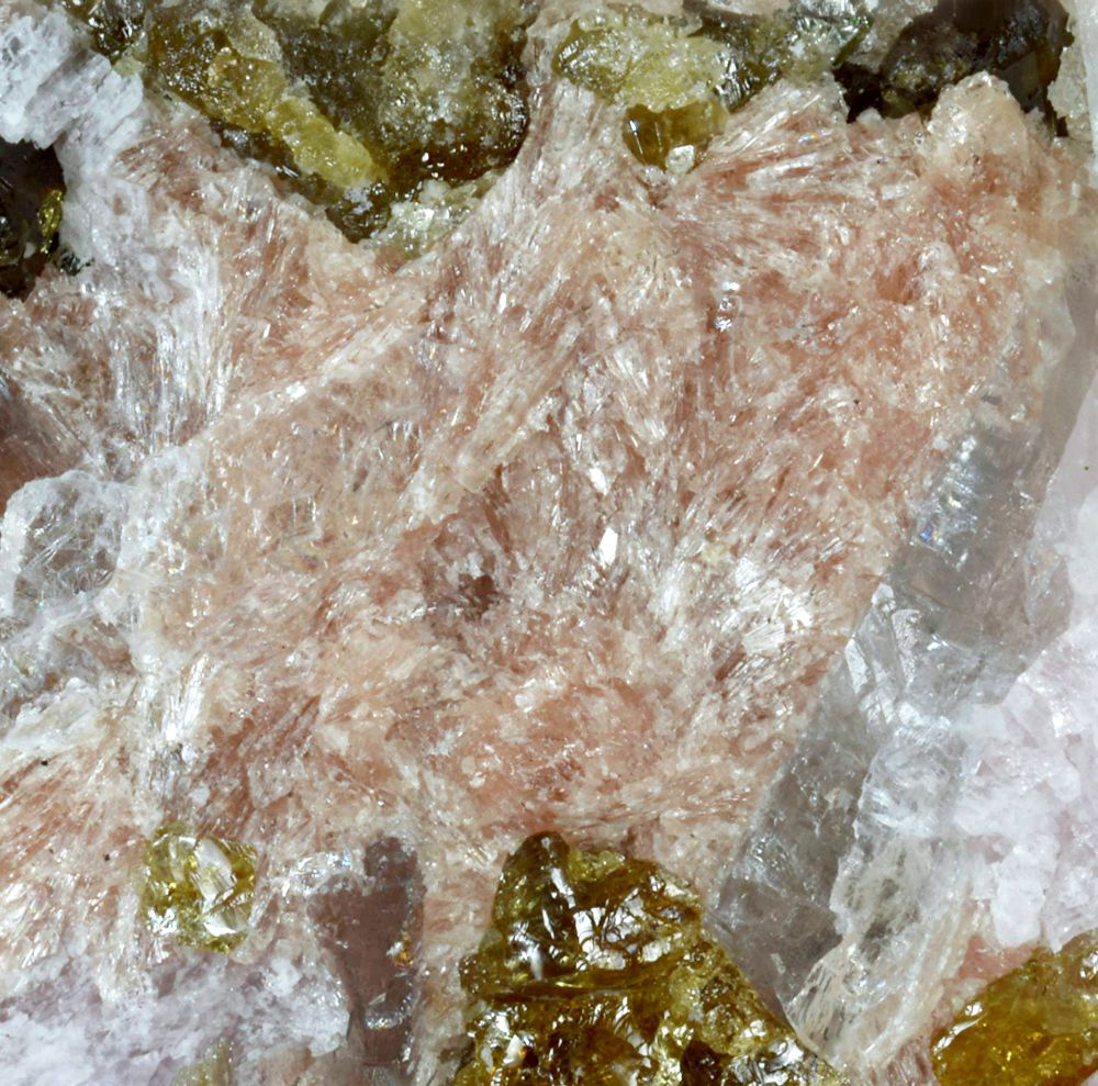 Tephroite & Sussexite