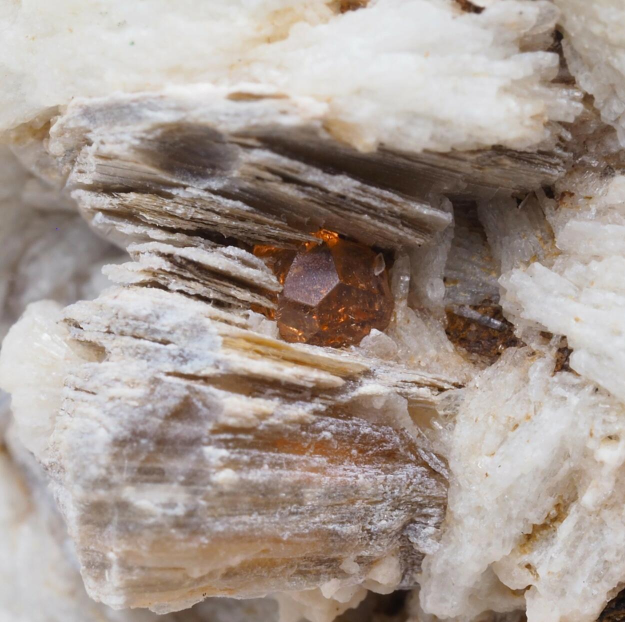 Quartz Spessartine Muscovite & Cleavelandite