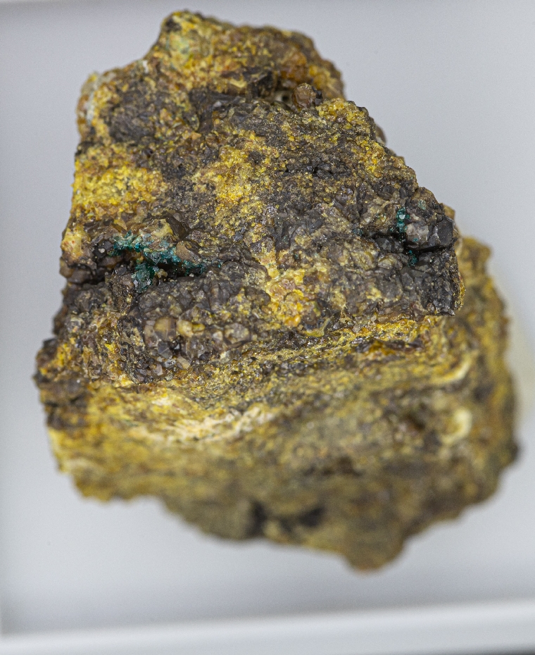 Veszelyite
