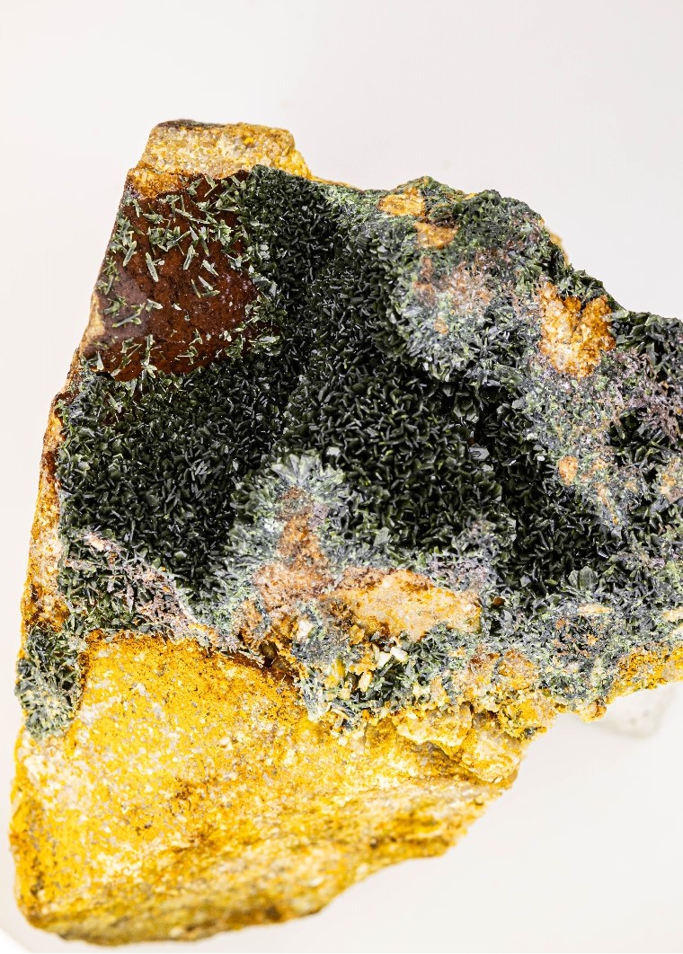 Olivenite