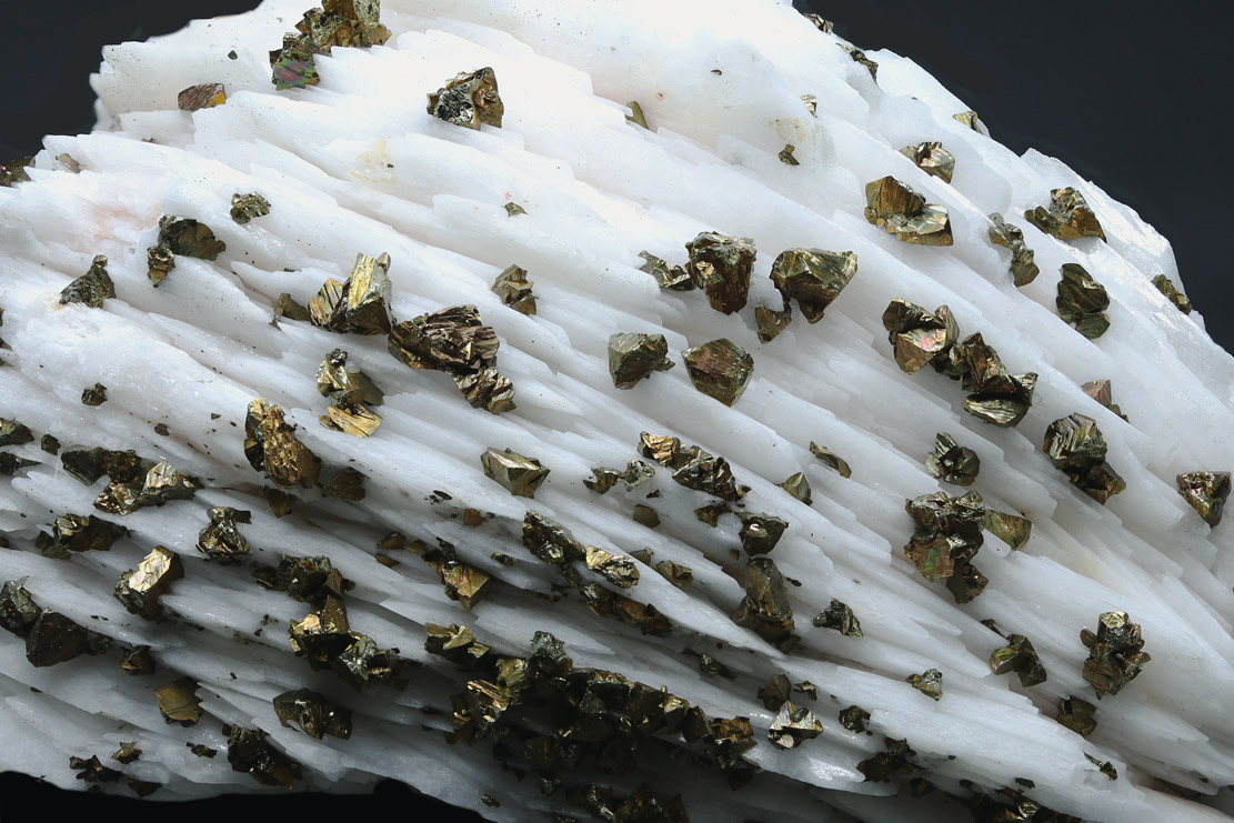 Baryte & Chalcopyrite