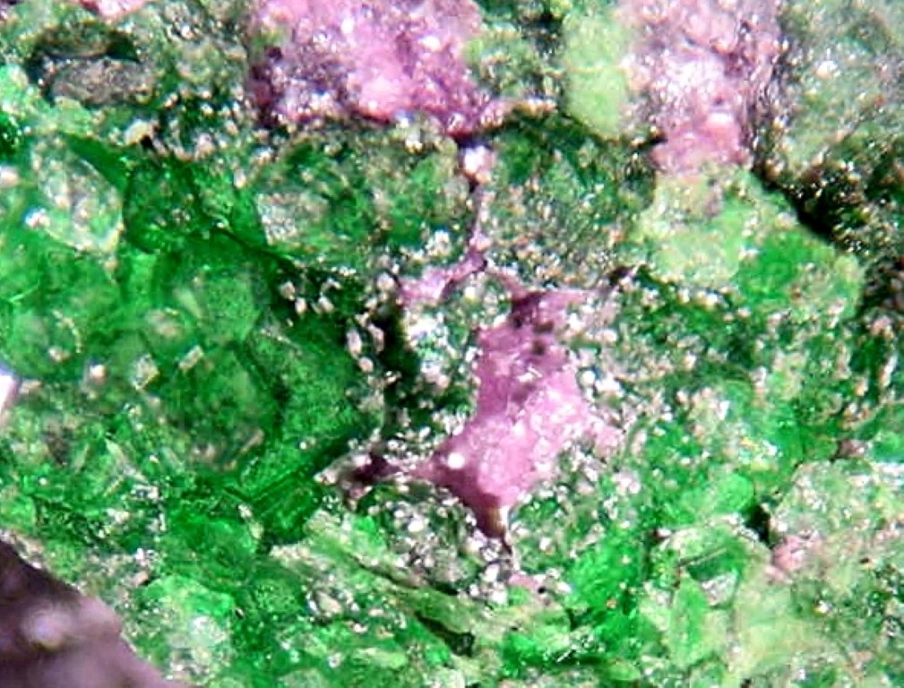 Uvarovite & Kämmererite