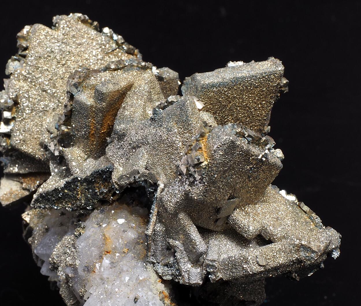 Baryte Pyrite & Marcasite