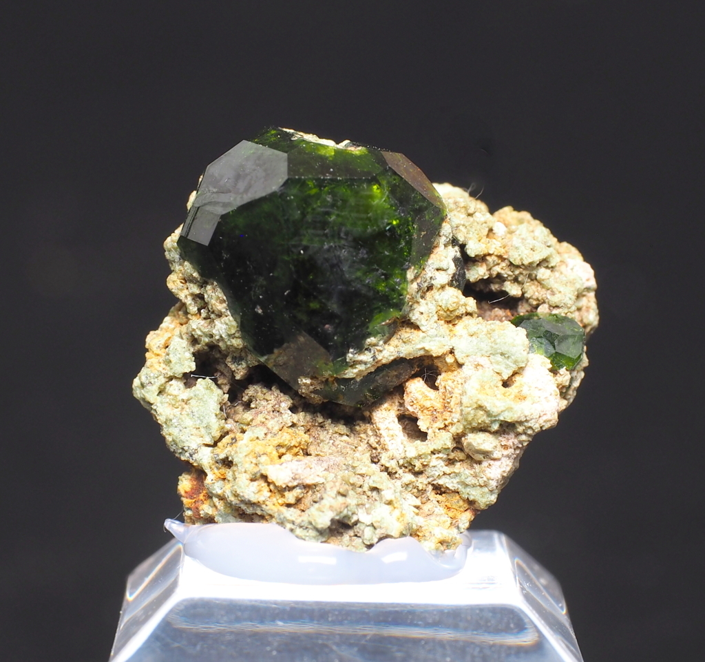Demantoid