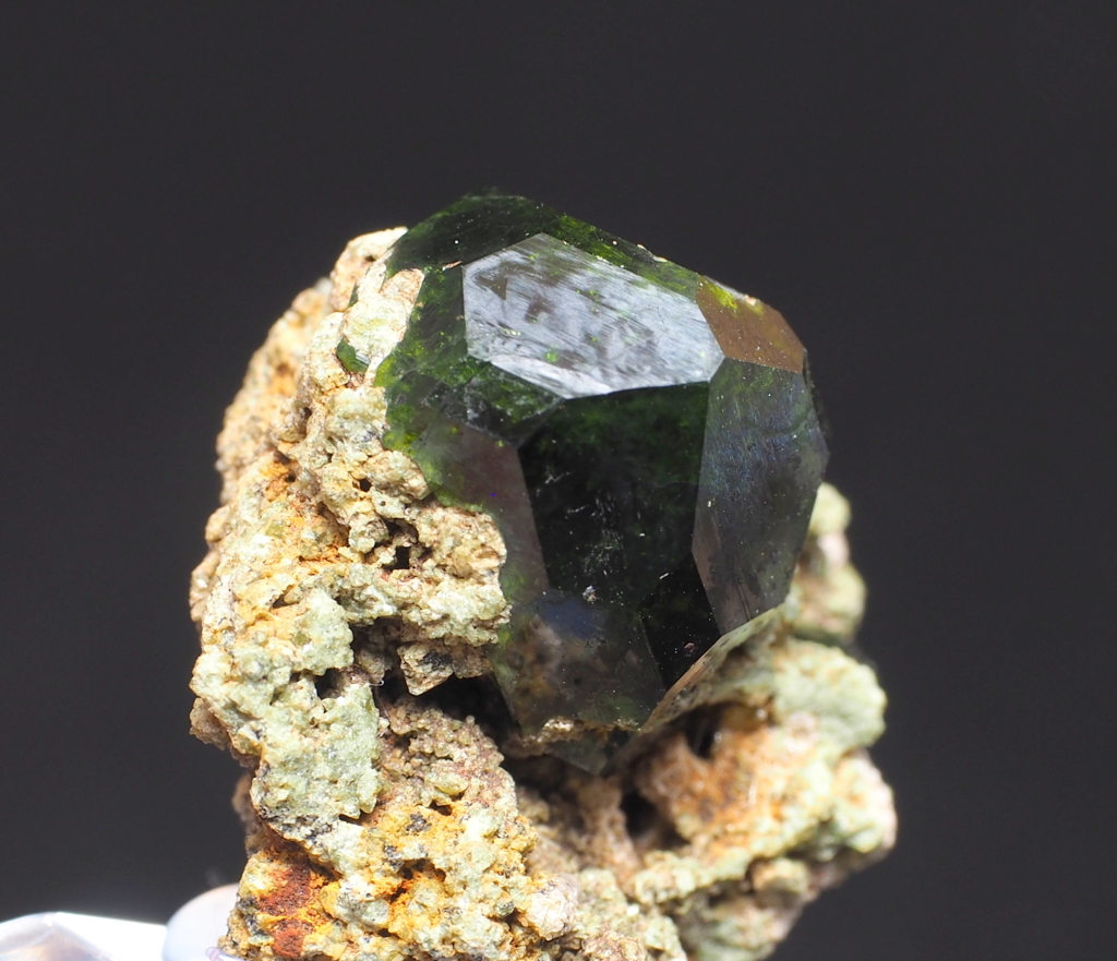 Demantoid