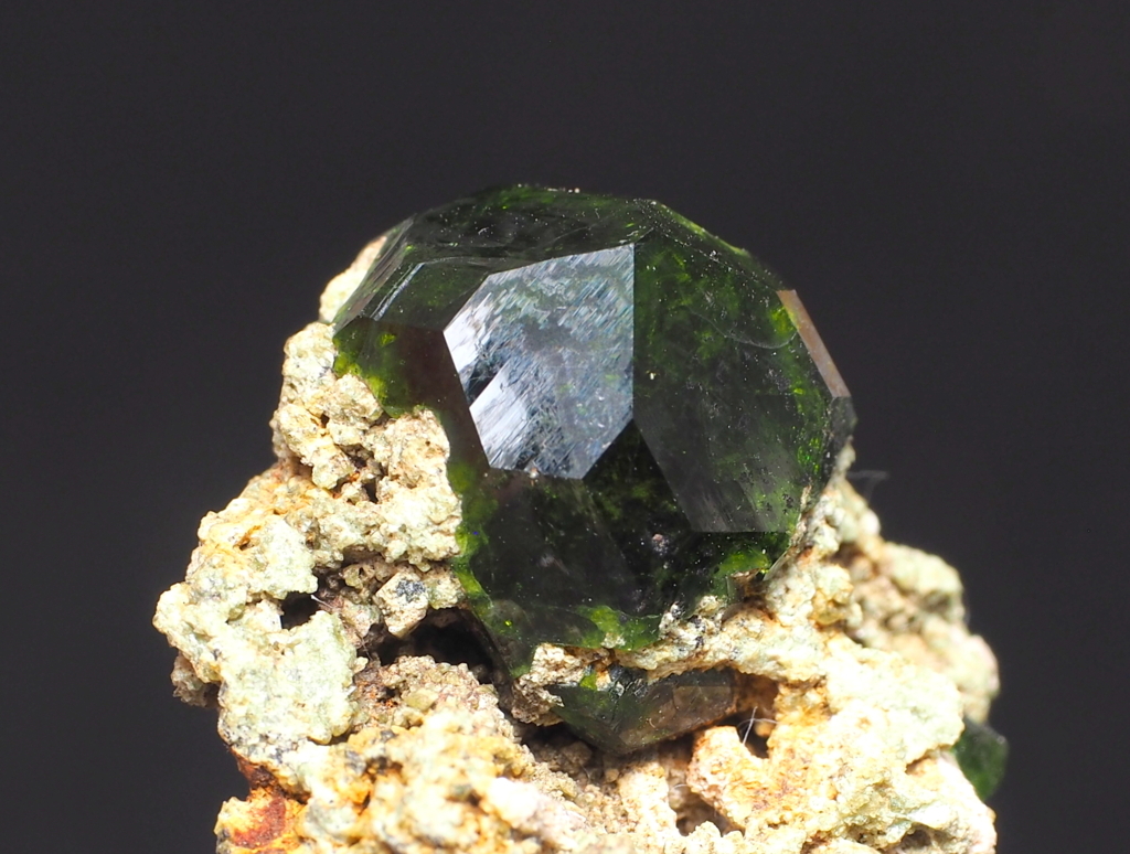 Demantoid