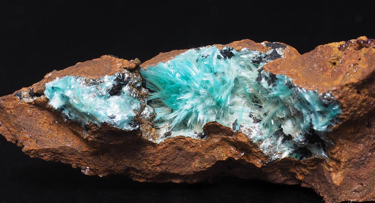 Aurichalcite