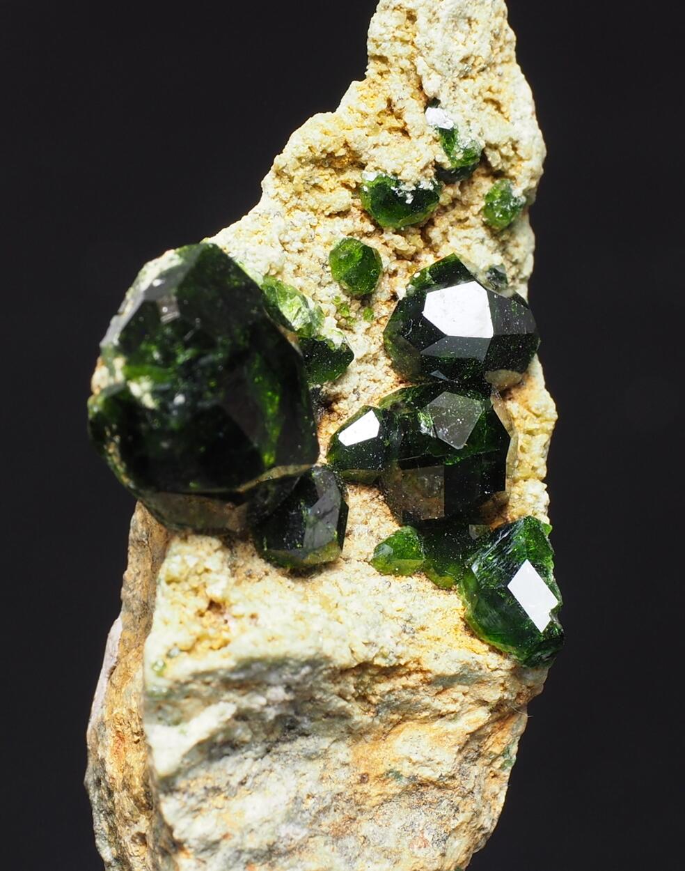 Demantoid