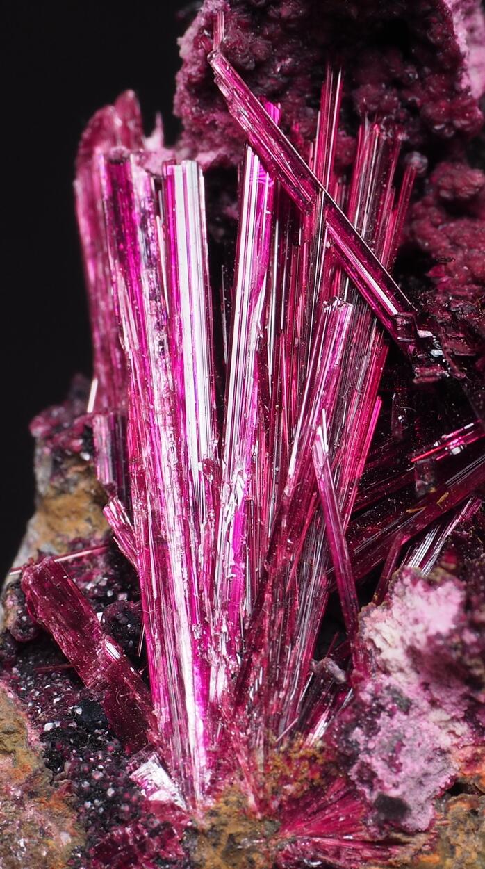 Erythrite