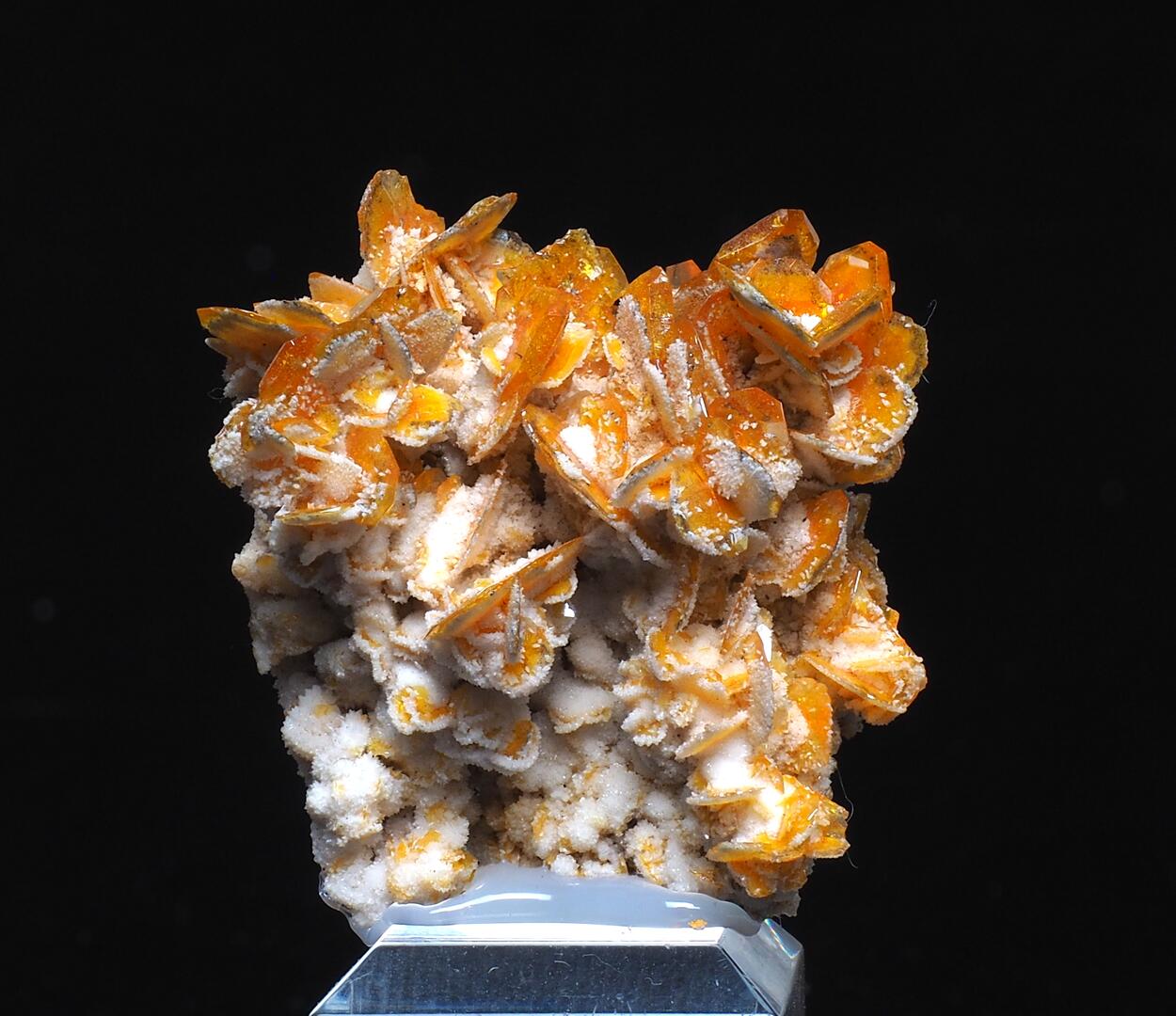 Wulfenite