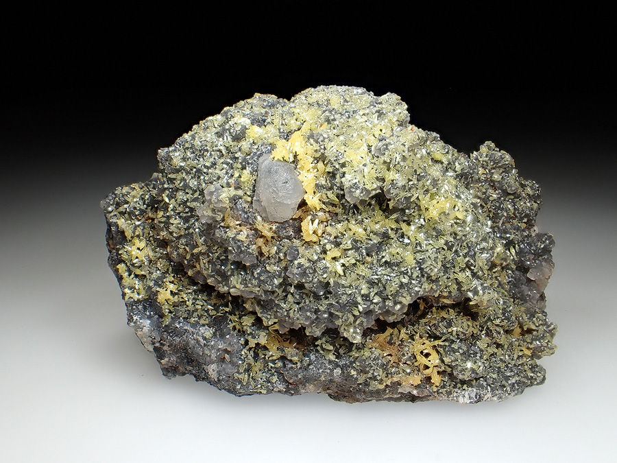 Mimetite & Cerussite