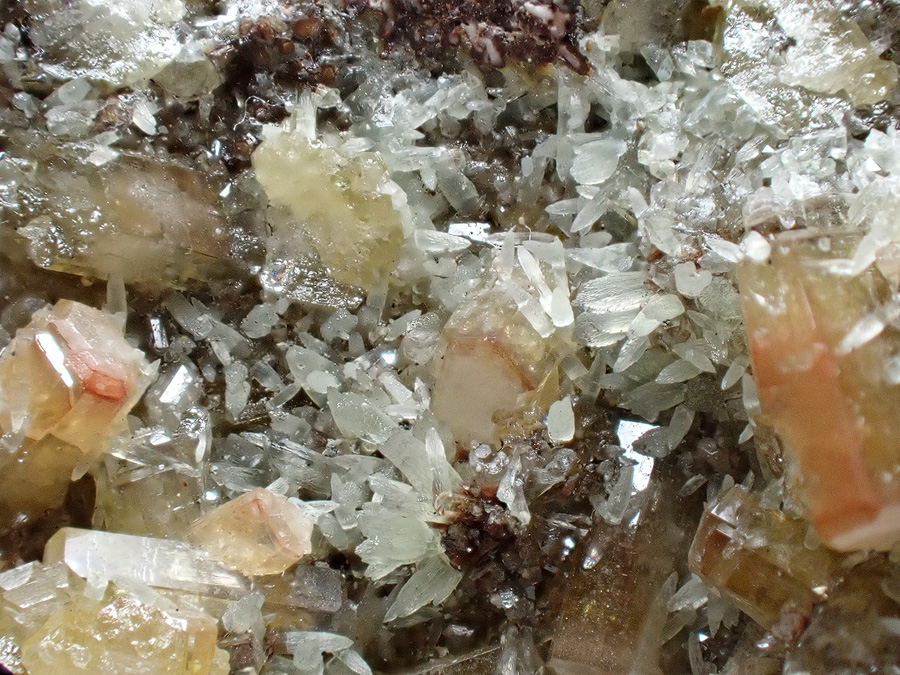 Mimetite & Smithsonite