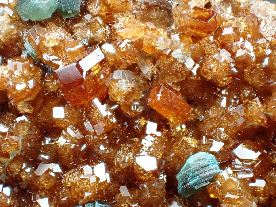 Hessonite & Clinochlore