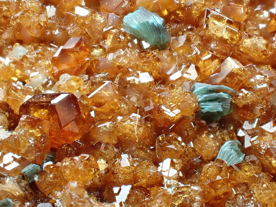 Hessonite & Clinochlore