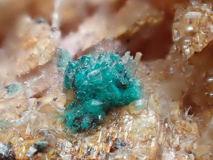 Devilline Gypsum & Dolomite