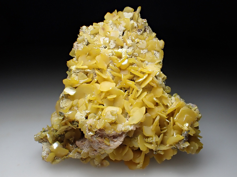 Wulfenite