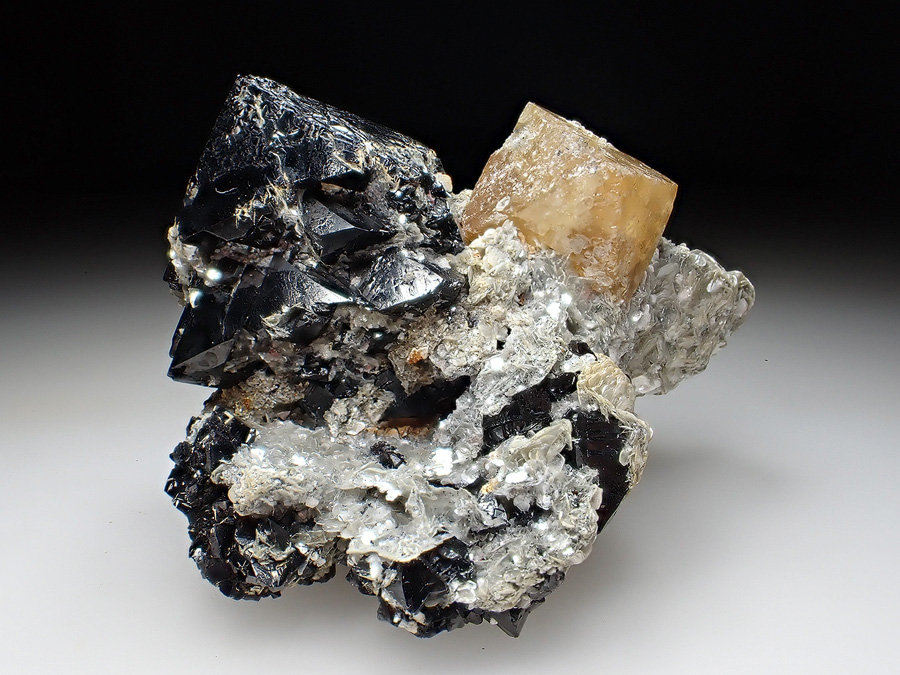 Scheelite & Cassiterite