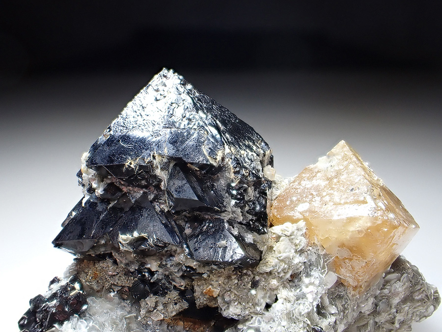 Scheelite & Cassiterite